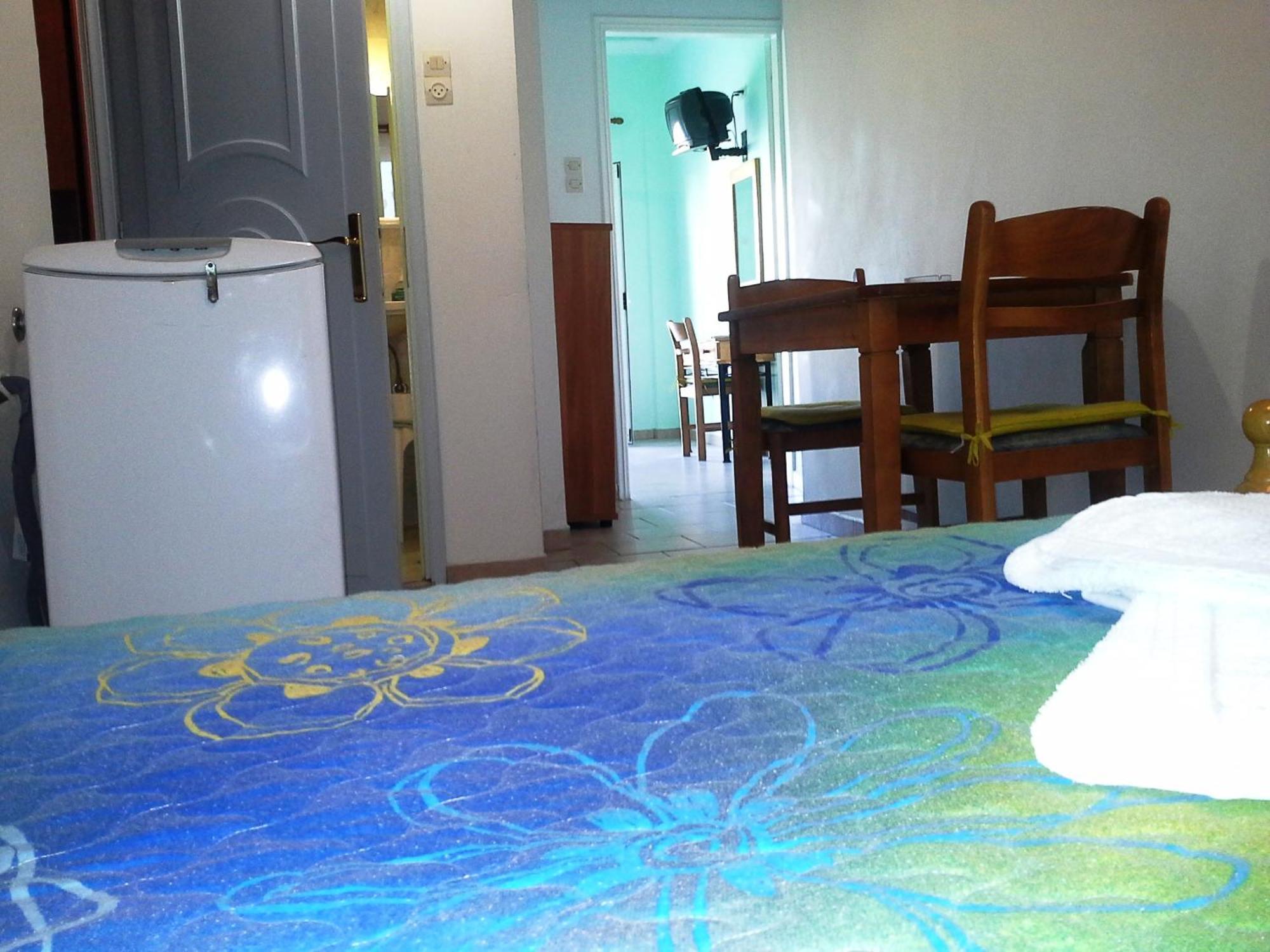 Apergis Rooms Ermoupoli Zimmer foto