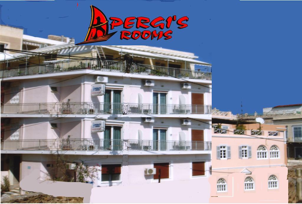 Apergis Rooms Ermoupoli Exterior foto